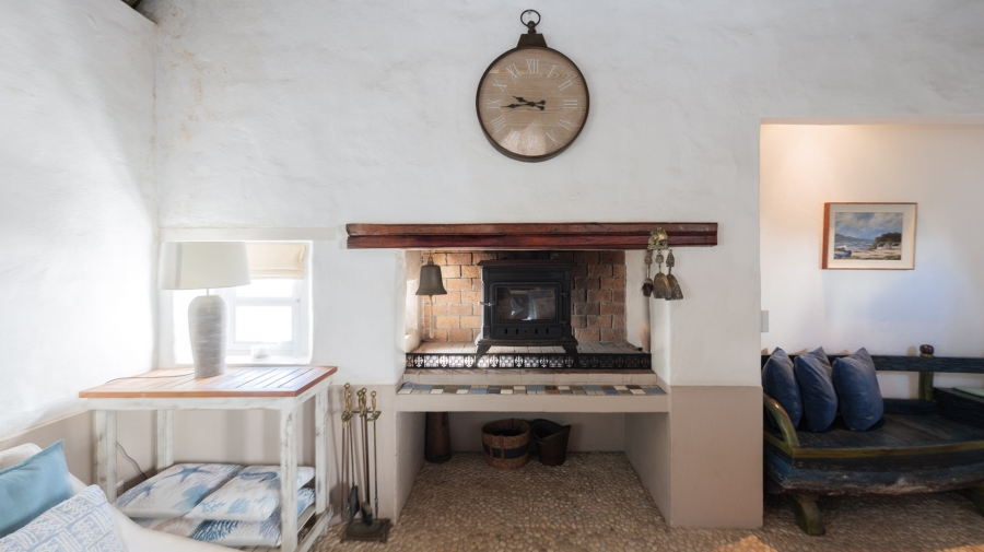 4 Bedroom Property for Sale in Struisbaai Western Cape